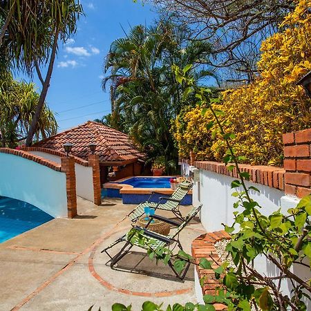 Hotel M&M Casa Blanca Playa Ocotal Luaran gambar