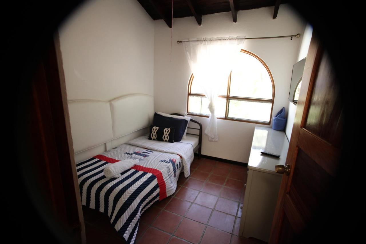 Hotel M&M Casa Blanca Playa Ocotal Luaran gambar