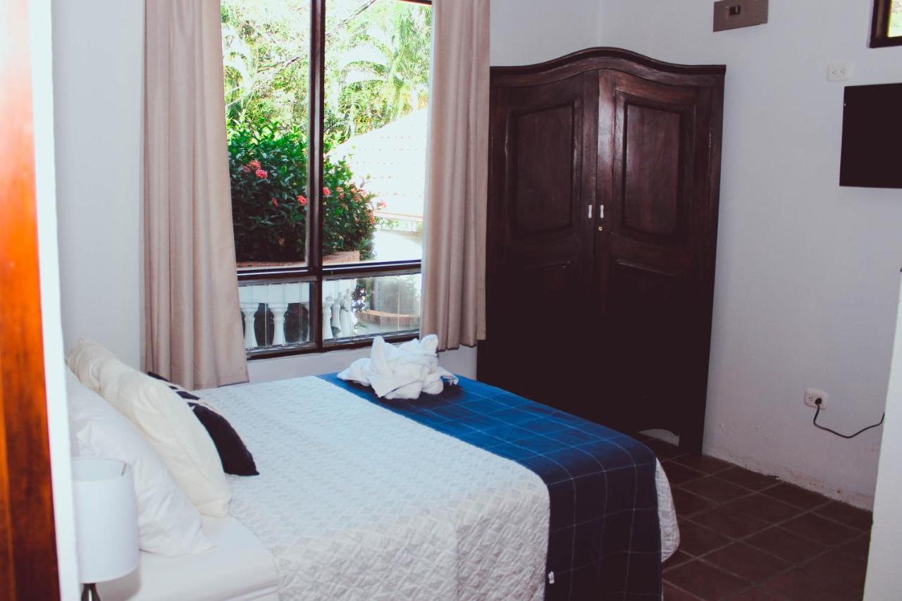 Hotel M&M Casa Blanca Playa Ocotal Luaran gambar